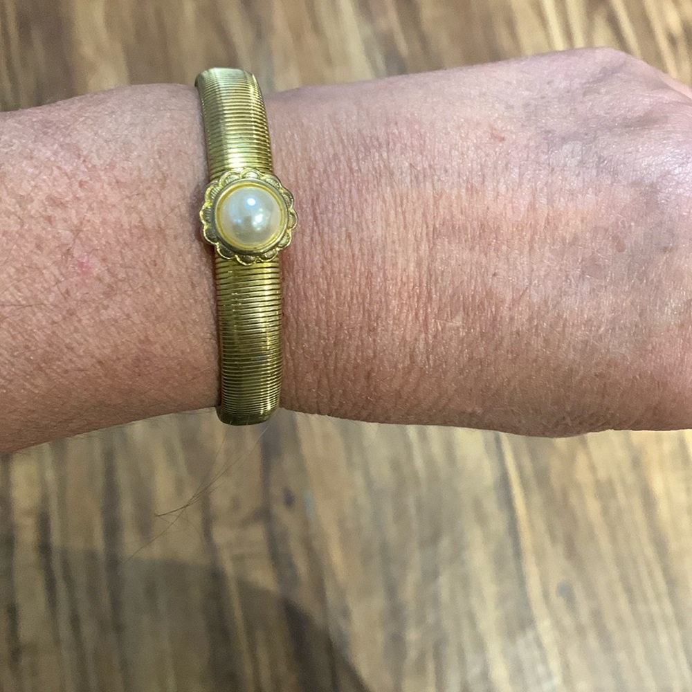 Beautiful stretch bracelet